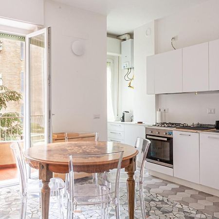 Bnbutler - Casa Lario - Isola District ミラノ エクステリア 写真